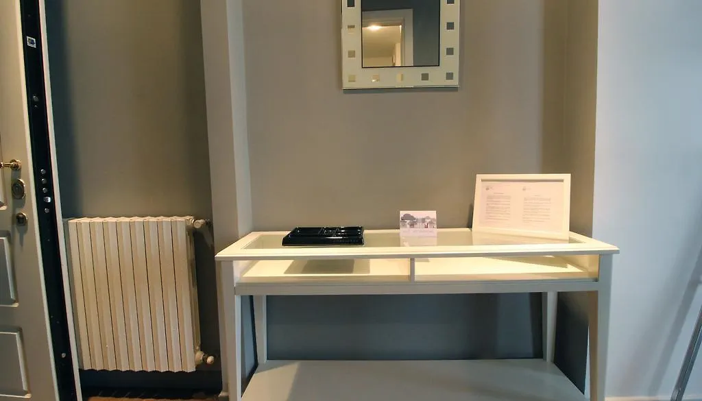 Italianway-Vittoria Colonna Apartment Milan 0*,
